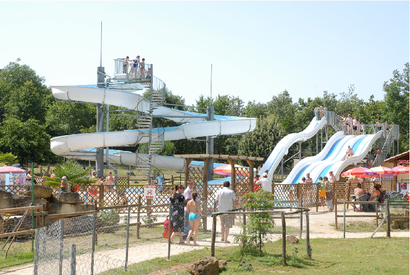 Toboggan jacquou parc
