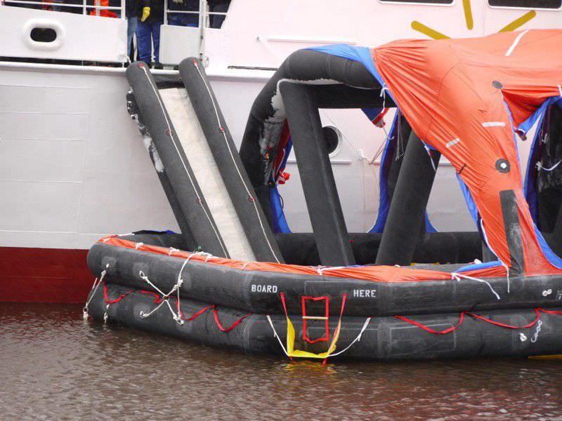 Toboggan évacuation
