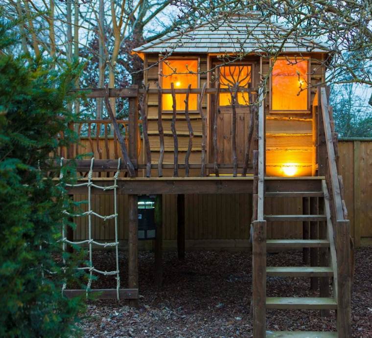 Cabane de jardin jeux
