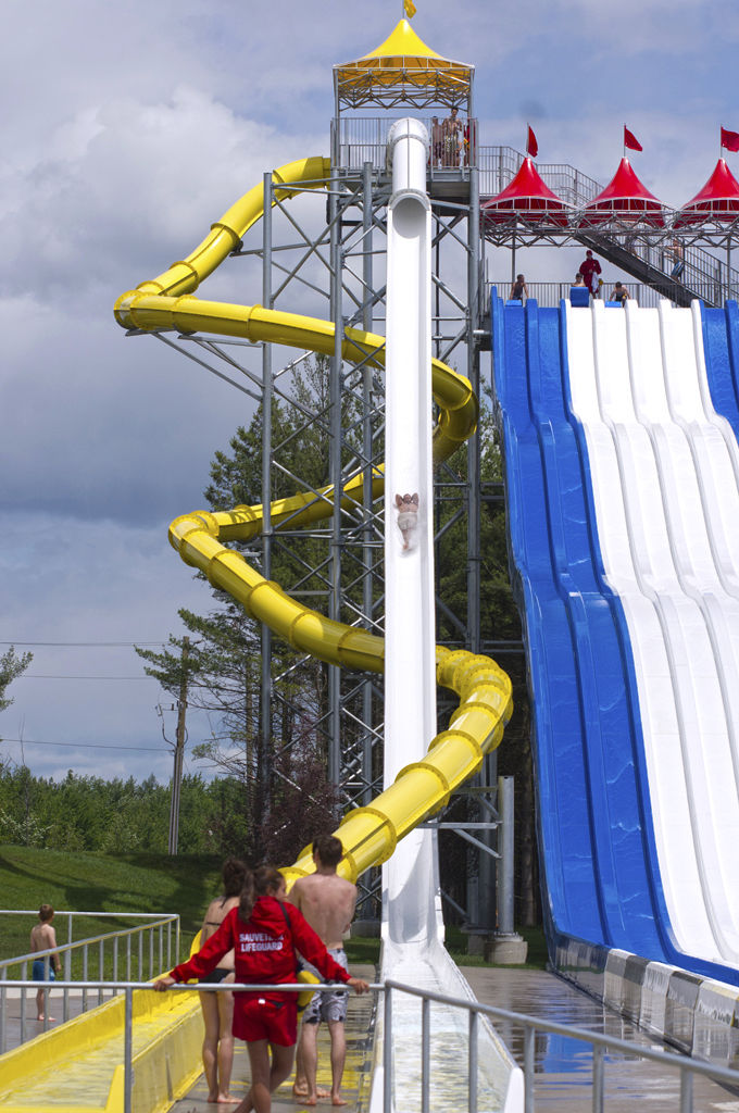 Toboggan chute libre
