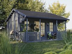 Cabane de jardin couleur
