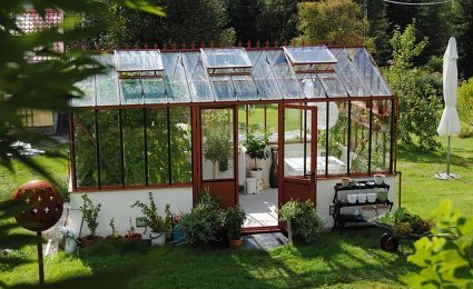 Construction d'une serre de jardin
