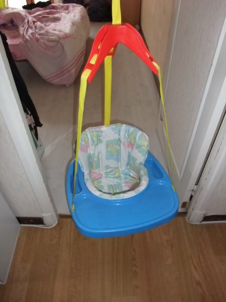 Balancoire interieur bebe
