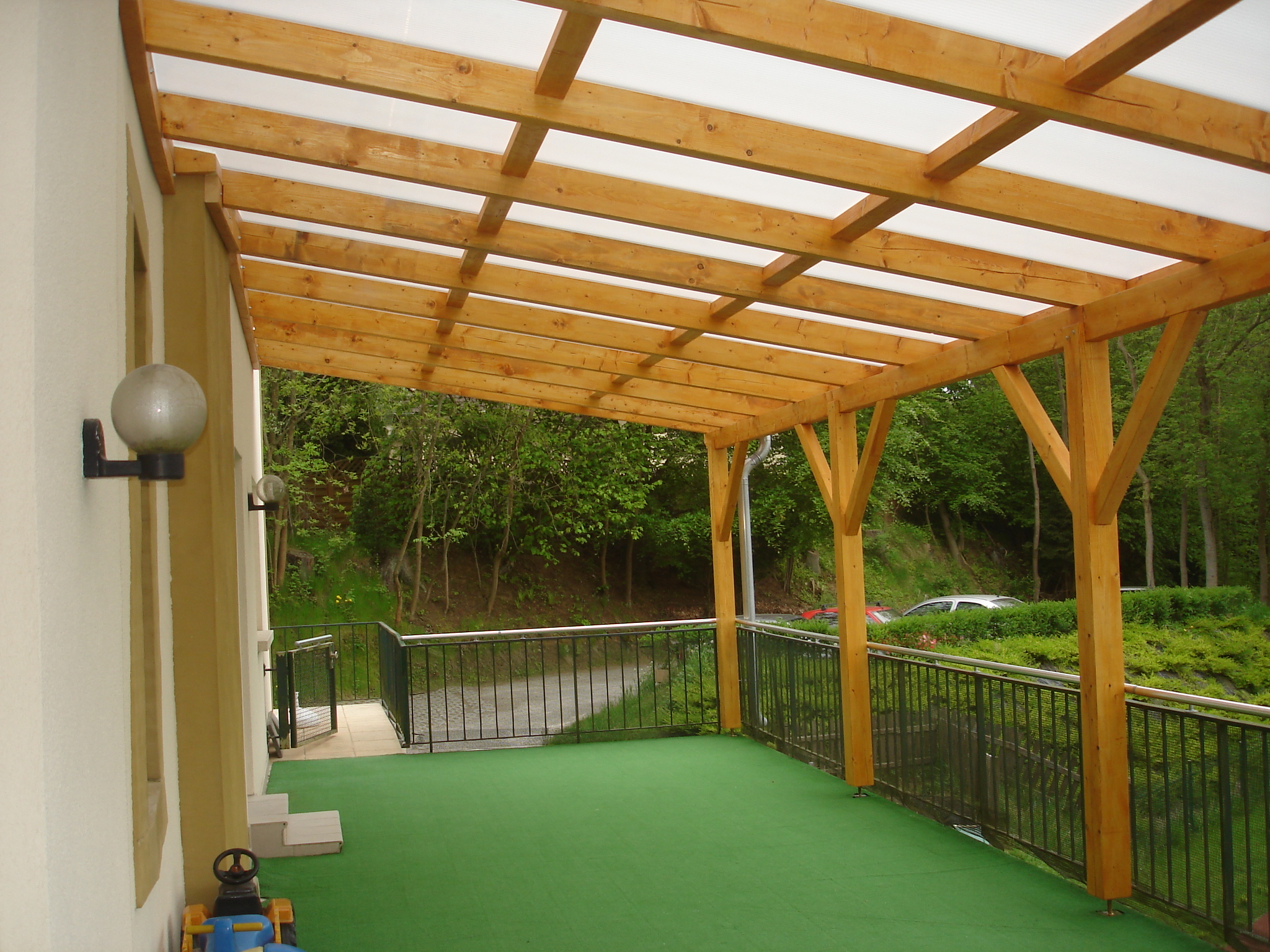Abri de terrasse en bois pas cher
