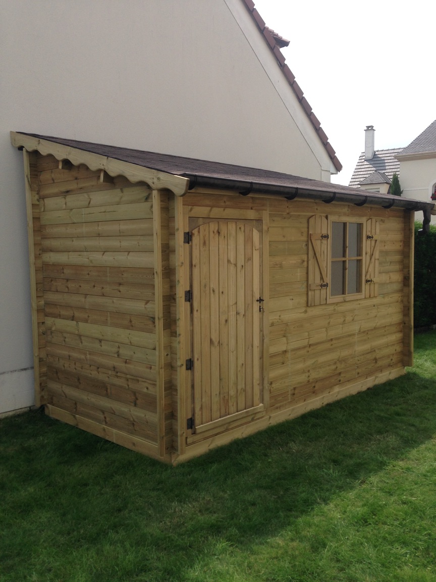 Abri de jardin a une pente
