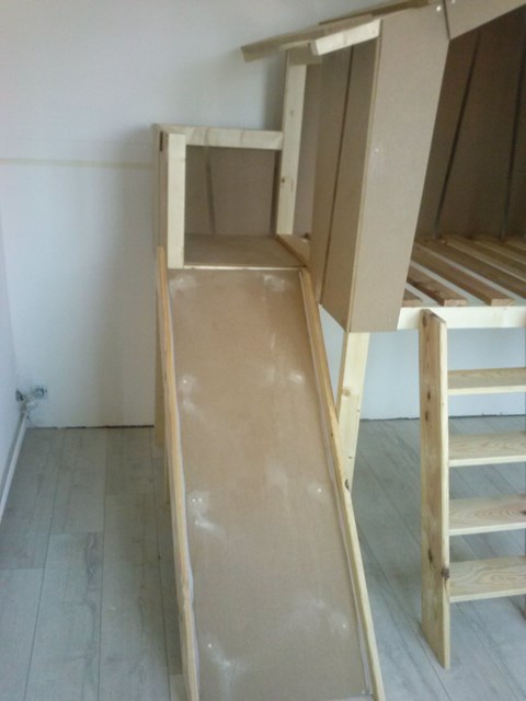 Toboggan pour lit
