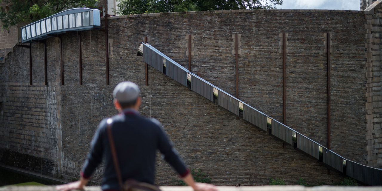 Le toboggan «paysage glissé»
