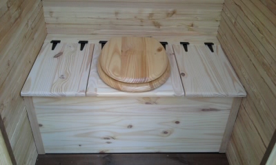 Cabane de jardin toilette
