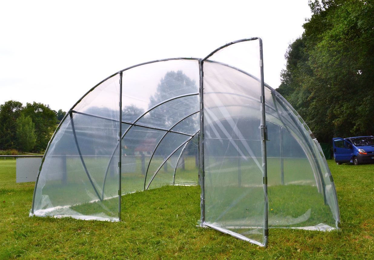Serre tunnel de jardin
