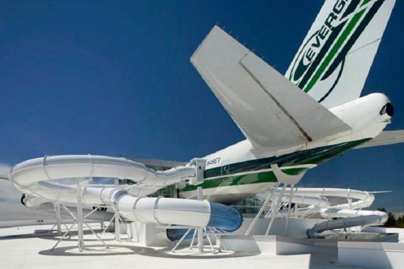 Toboggan boeing 747
