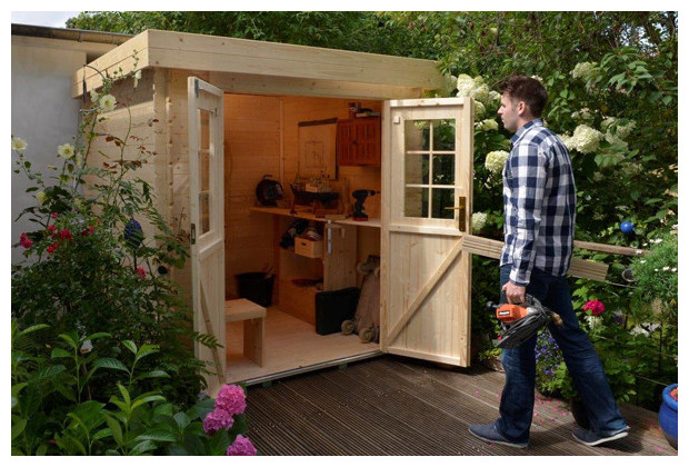 Petit chalet de jardin en bois
