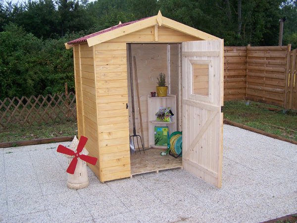 Petit abri de jardin bois
