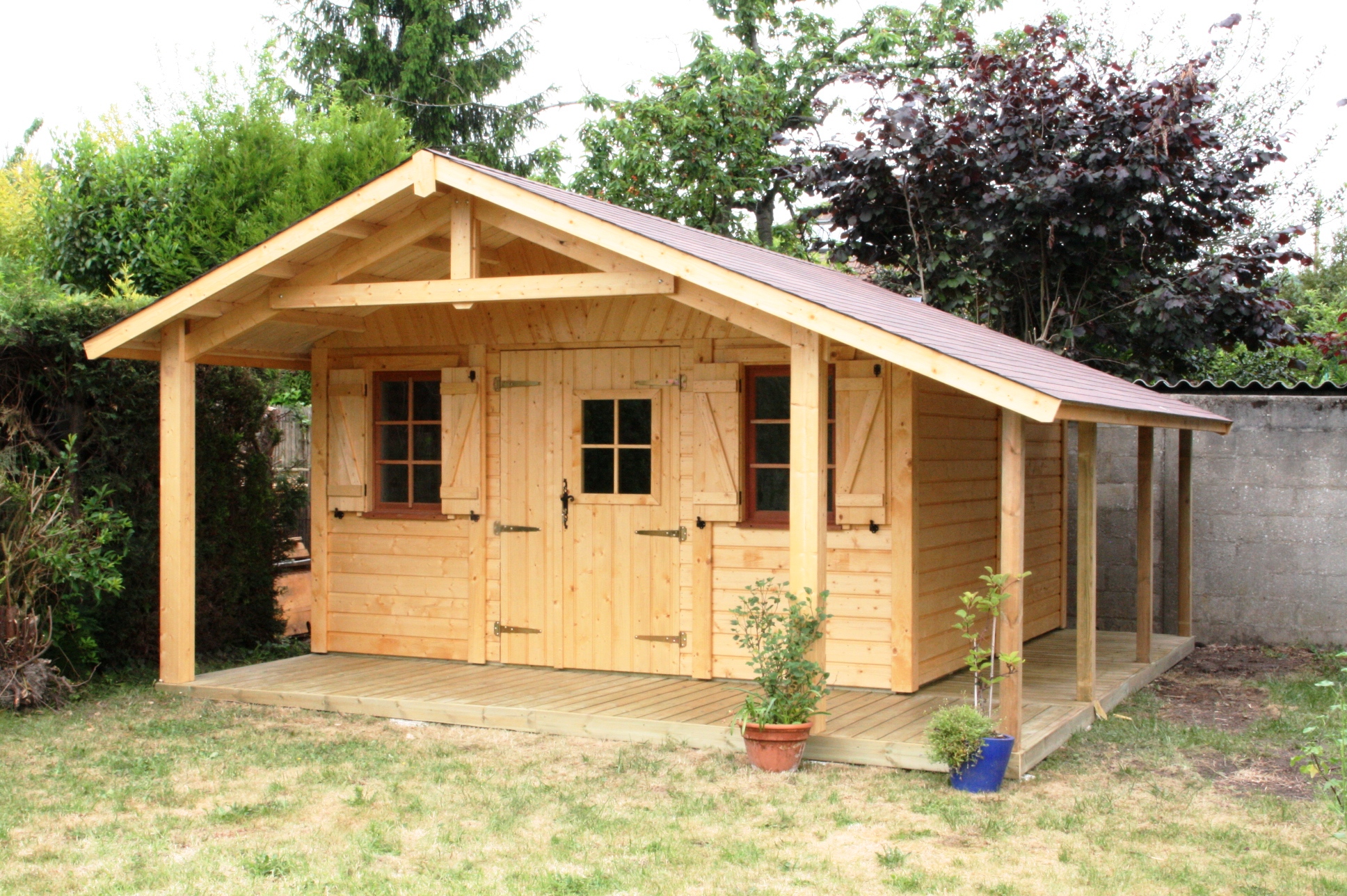 Chalet bois jardin
