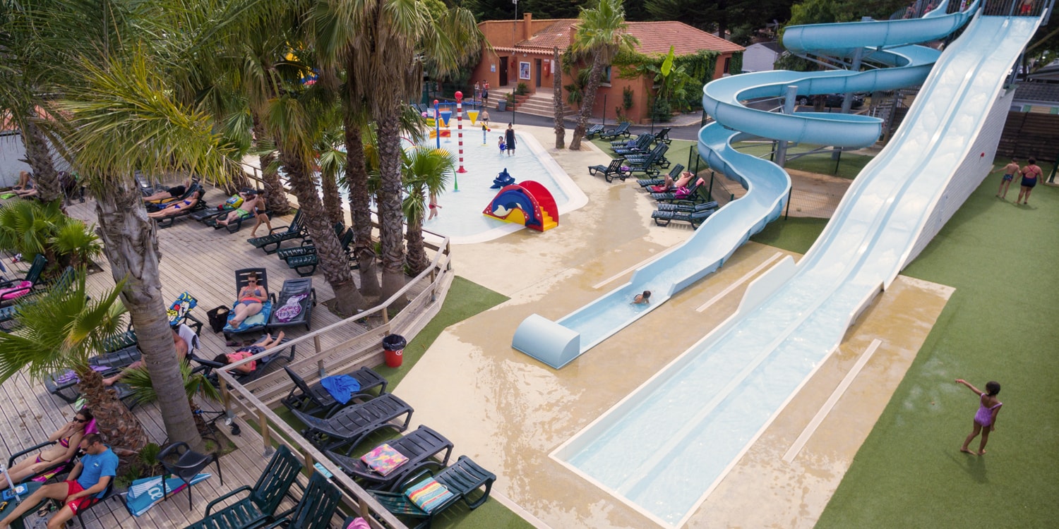 Piscine toboggan 66

