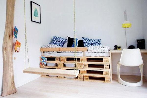 Balancoire bois deco
