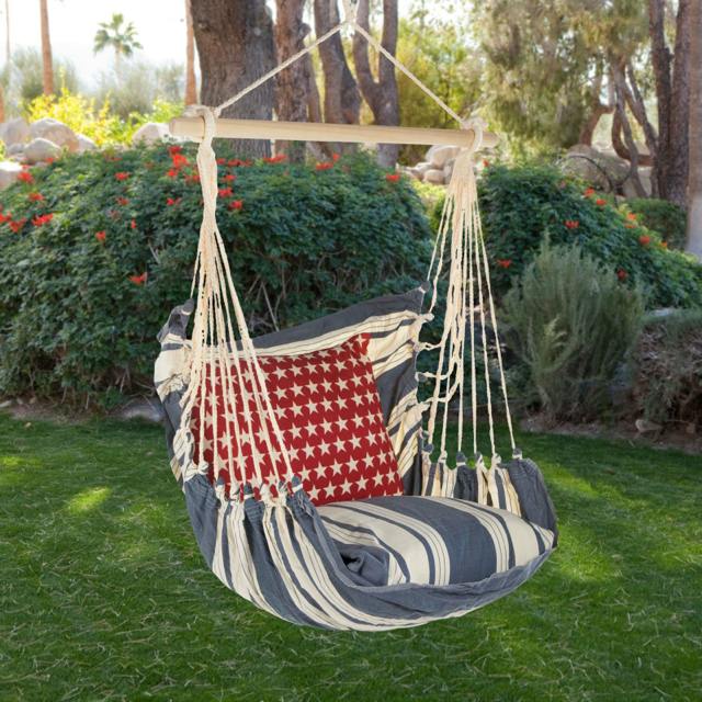 Coussin balancoire jardin
