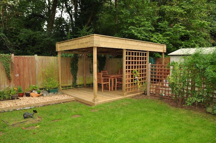 Cabane de jardin ouverte
