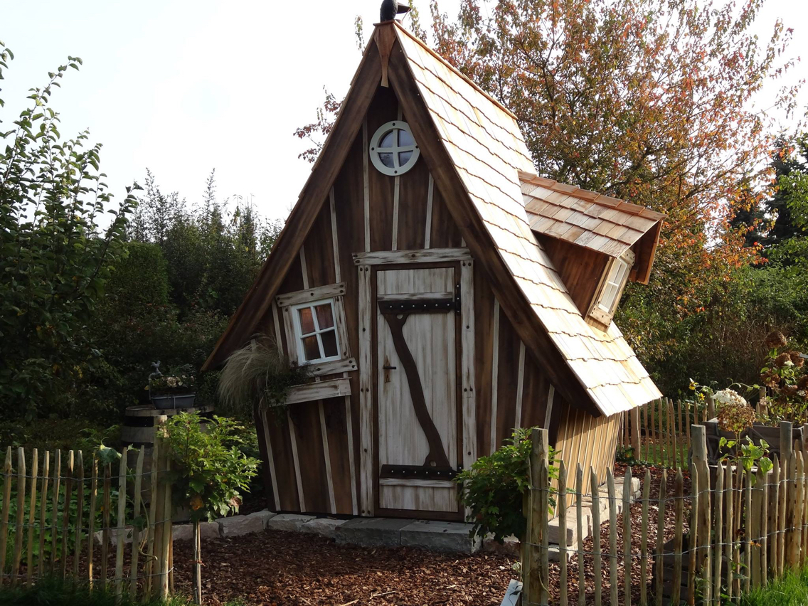 Cabane de jardin feerique
