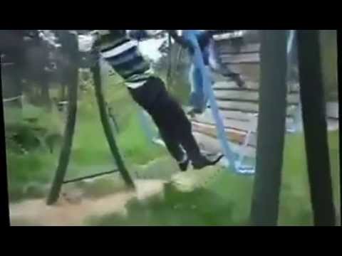 Balancoire video
