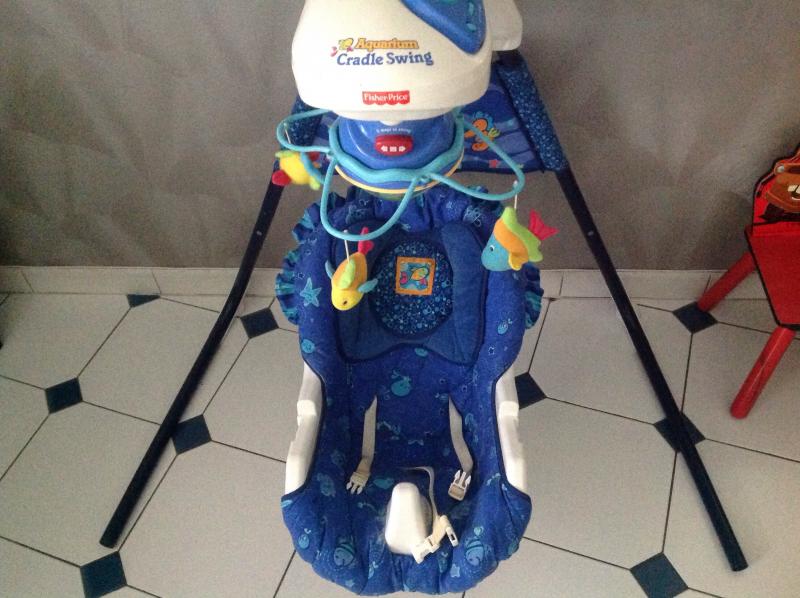 Balancoire fisher price aquarium
