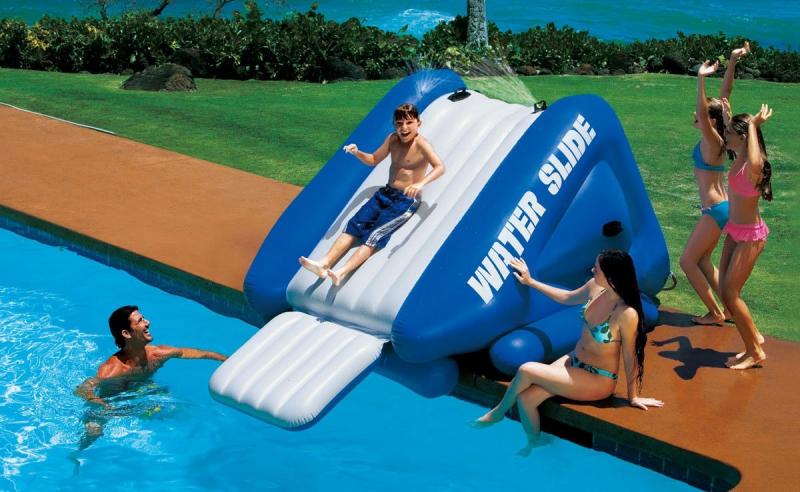 Toboggan gonflable piscine intex
