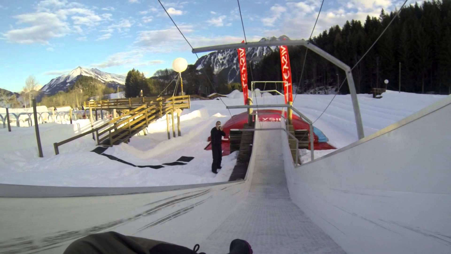Tobogganing à leysin
