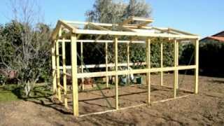 Plan d'une serre de jardin en bois
