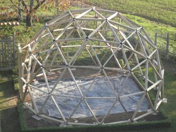 Serre de jardin igloo
