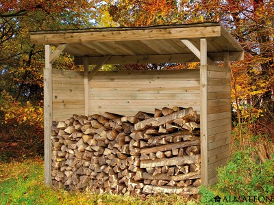 Abri pour le bois
