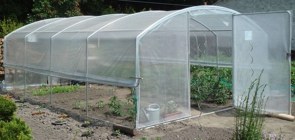 Serre de jardin tonneau
