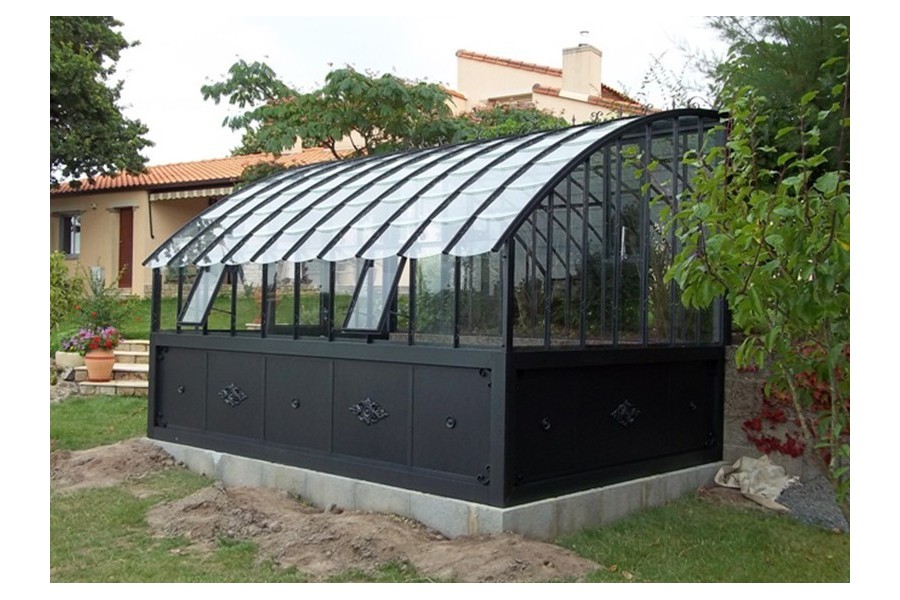 Serre de jardin adossée
