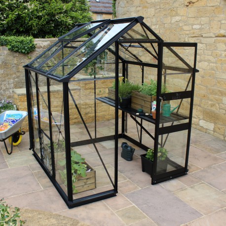 Serre de jardin noire
