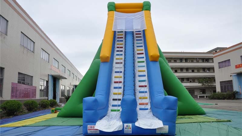 Toboggan geant

