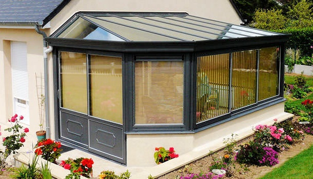concept veranda et fenetre
