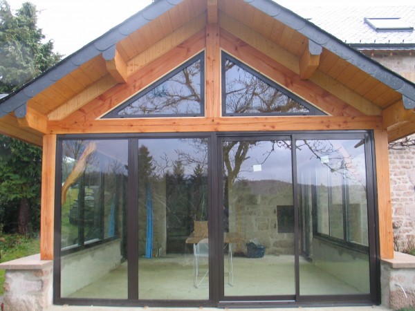 veranda avec charpente bois