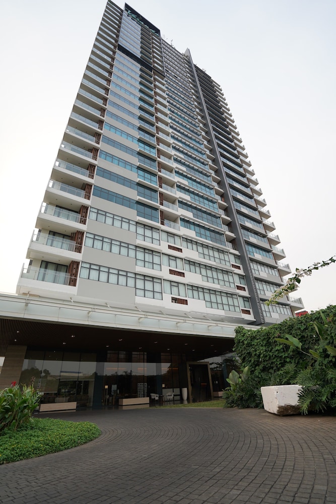 veranda hotel jakarta barat