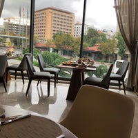 veranda restaurant and lounge