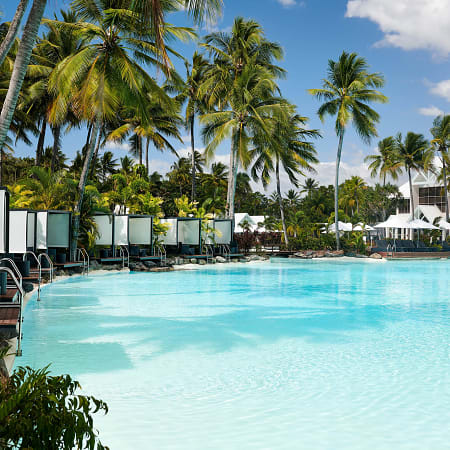 veranda hotel port douglas