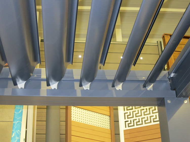 pergola bioclimatique leroy merlin avis