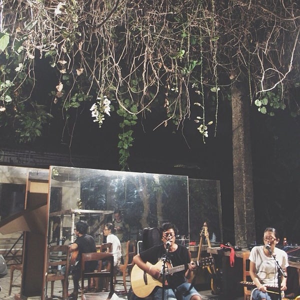 danes art veranda bali
