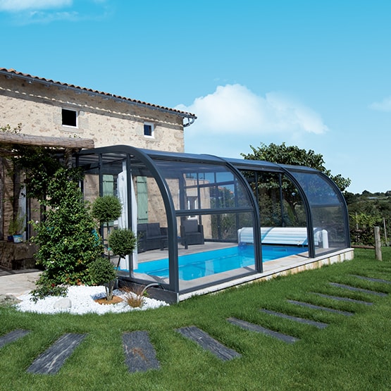 abri de piscine veranda rideau
