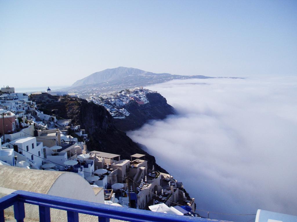 veranda view hotel santorini