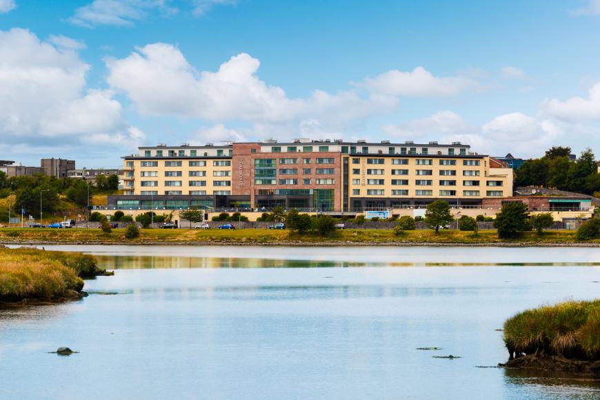 veranda lounge radisson galway