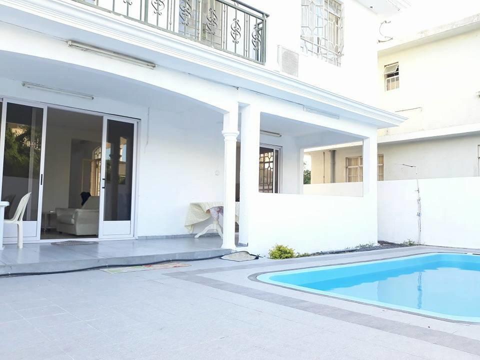 veranda bungalow village grand baie
