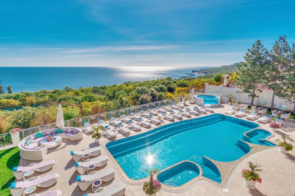 luxe veranda s