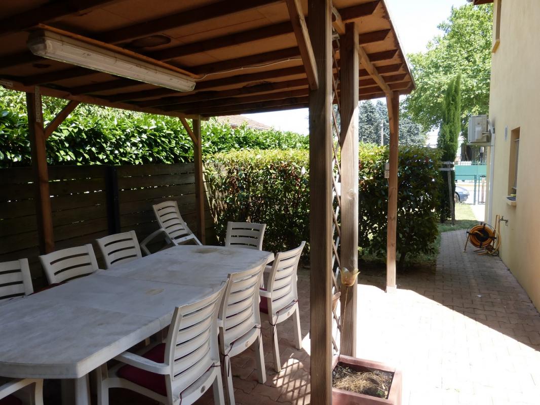 veranda decines