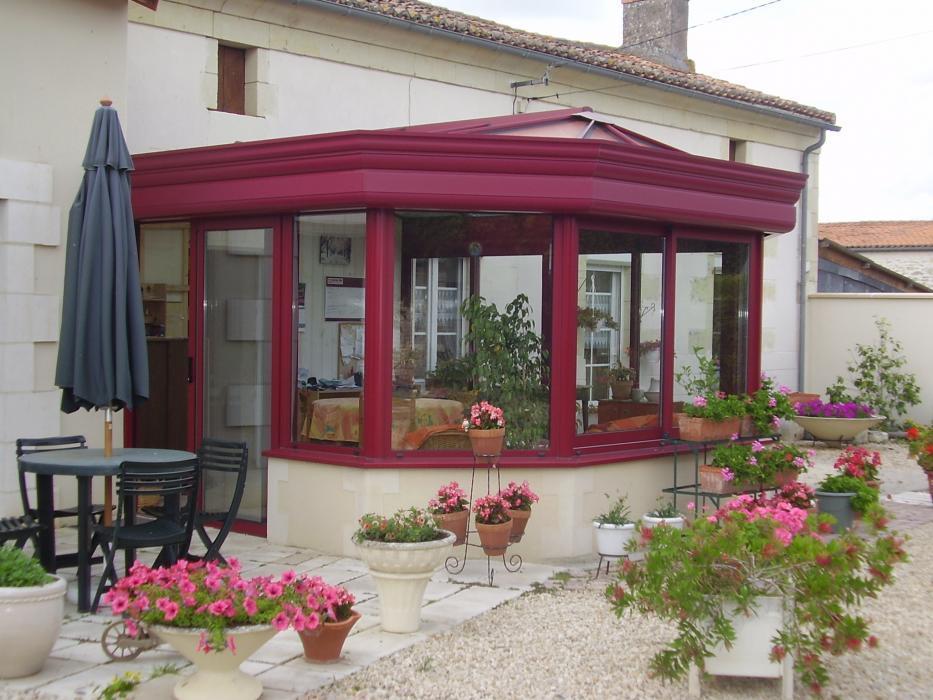 veranda maison rouge