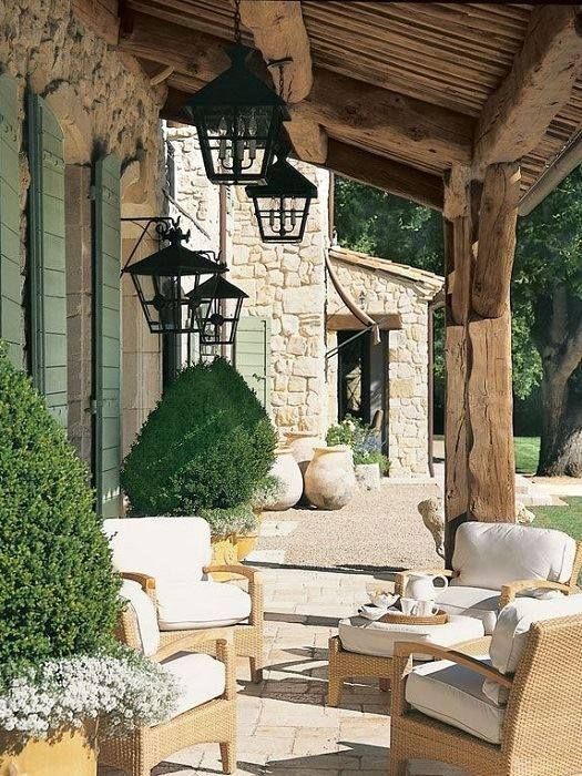 veranda sur maison provencale