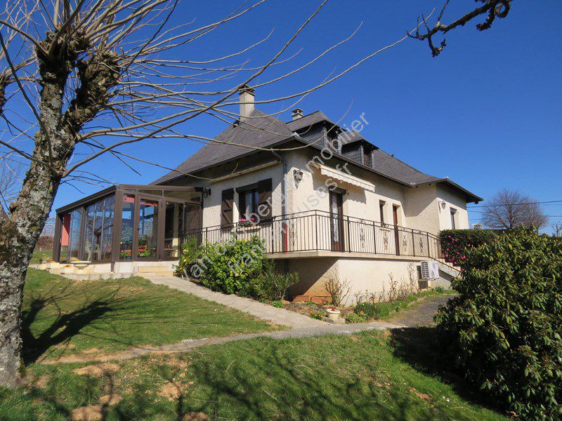 veranda sur maison avec sous sol