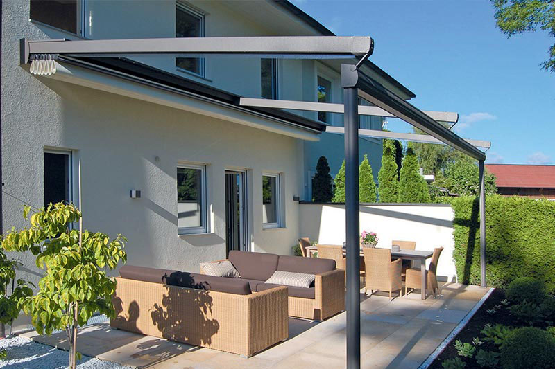 retractable verandah roof